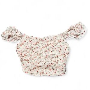 Floral ruched crop top with ruffle sleeves